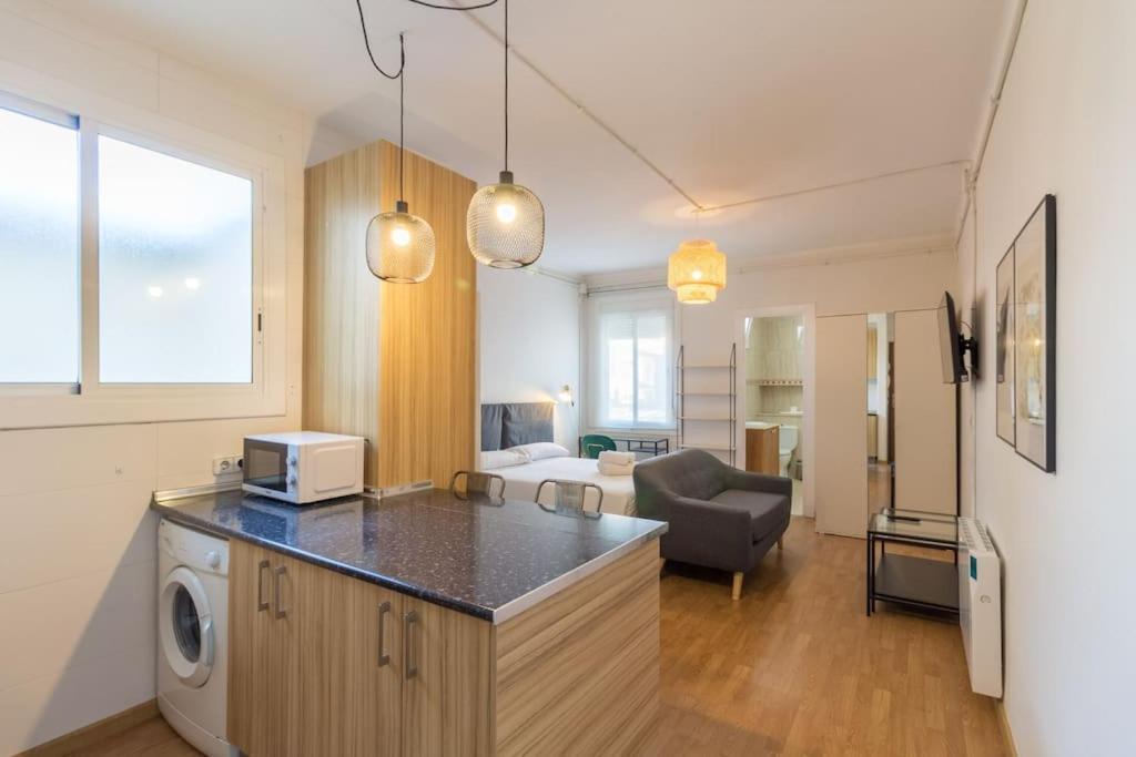 Bebarceloner Sant Andreu Apartments - Studio Екстер'єр фото